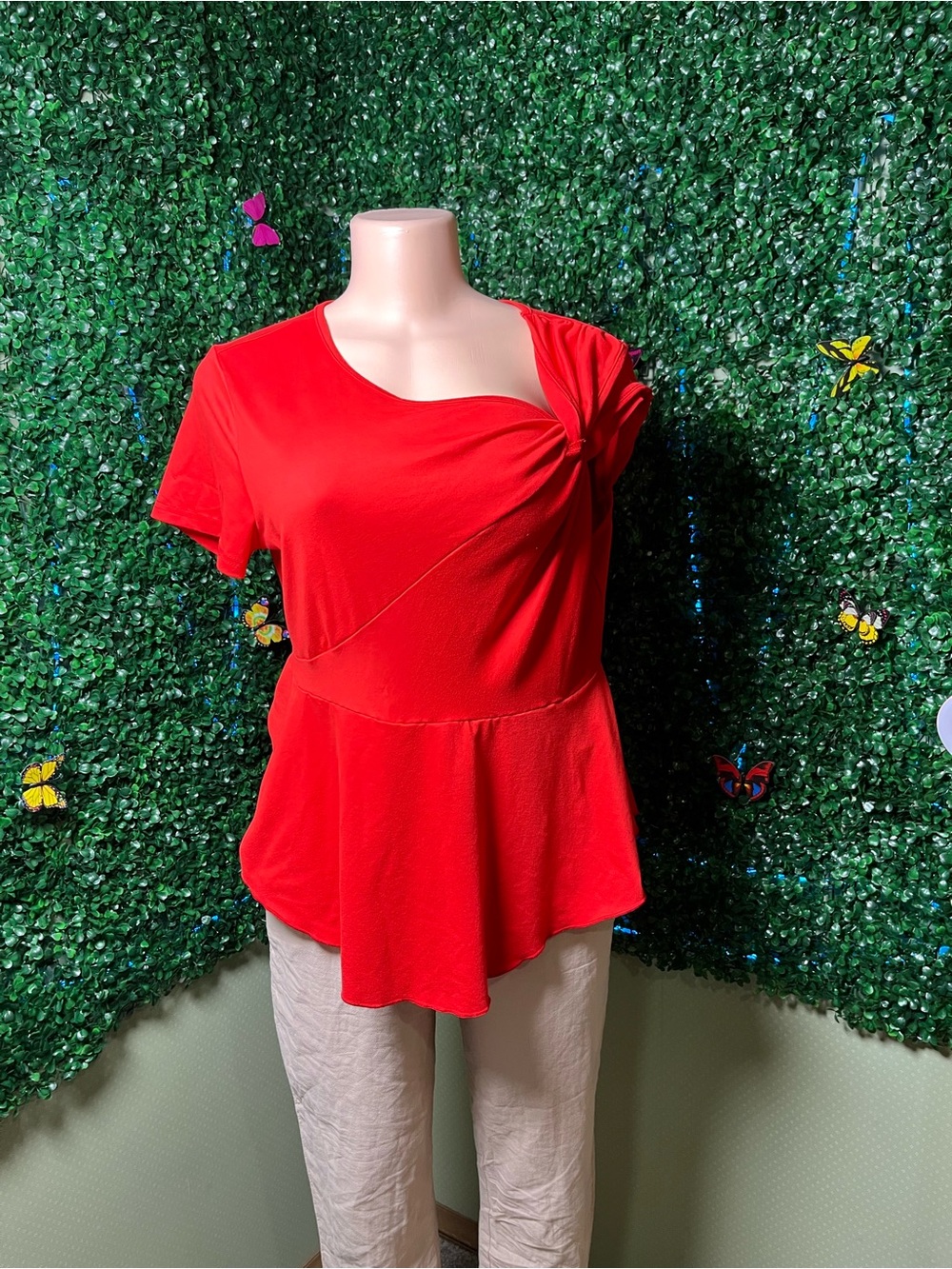 SHEIN Red Short-Sleeve Twist Peplum Top